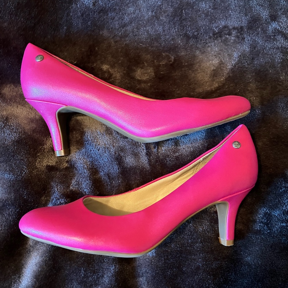 Life Stride Pink Heels with Cushioned Comfort - Picture 4 of 7